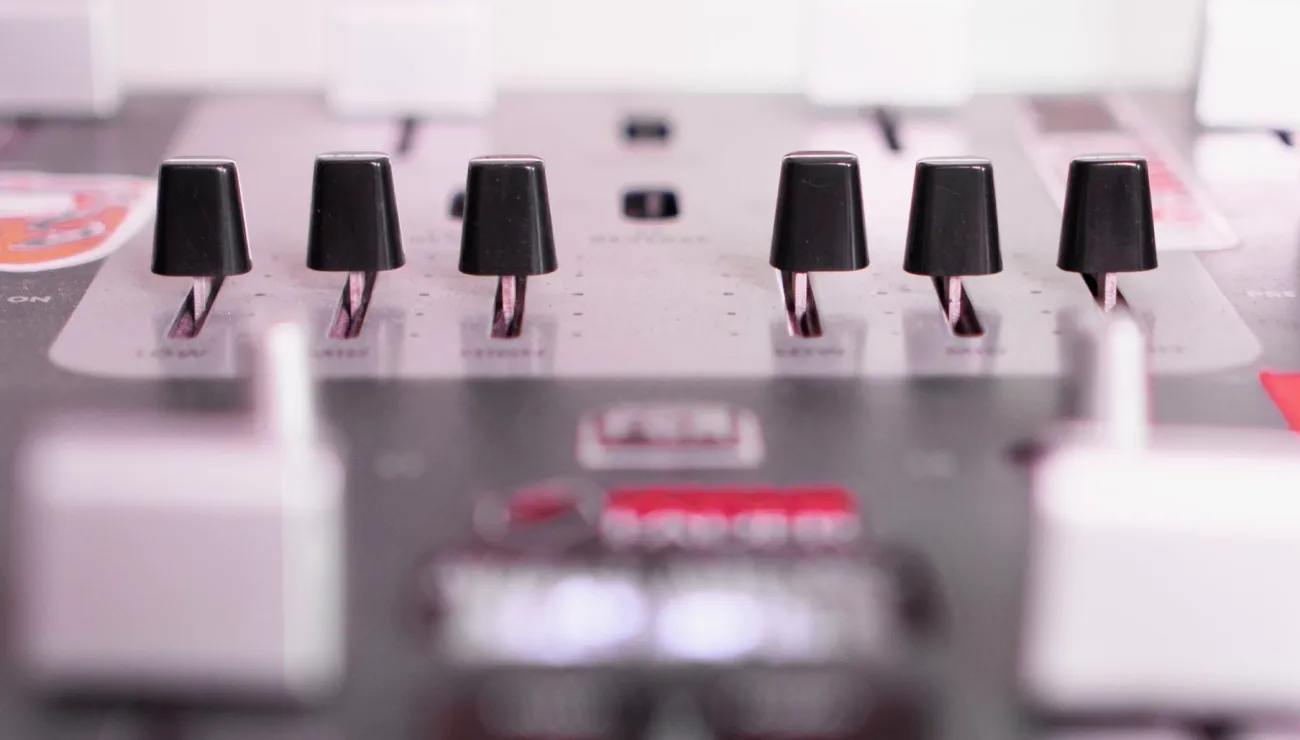 Setting Gain and Headphone Monitoring on a Field Mixer
